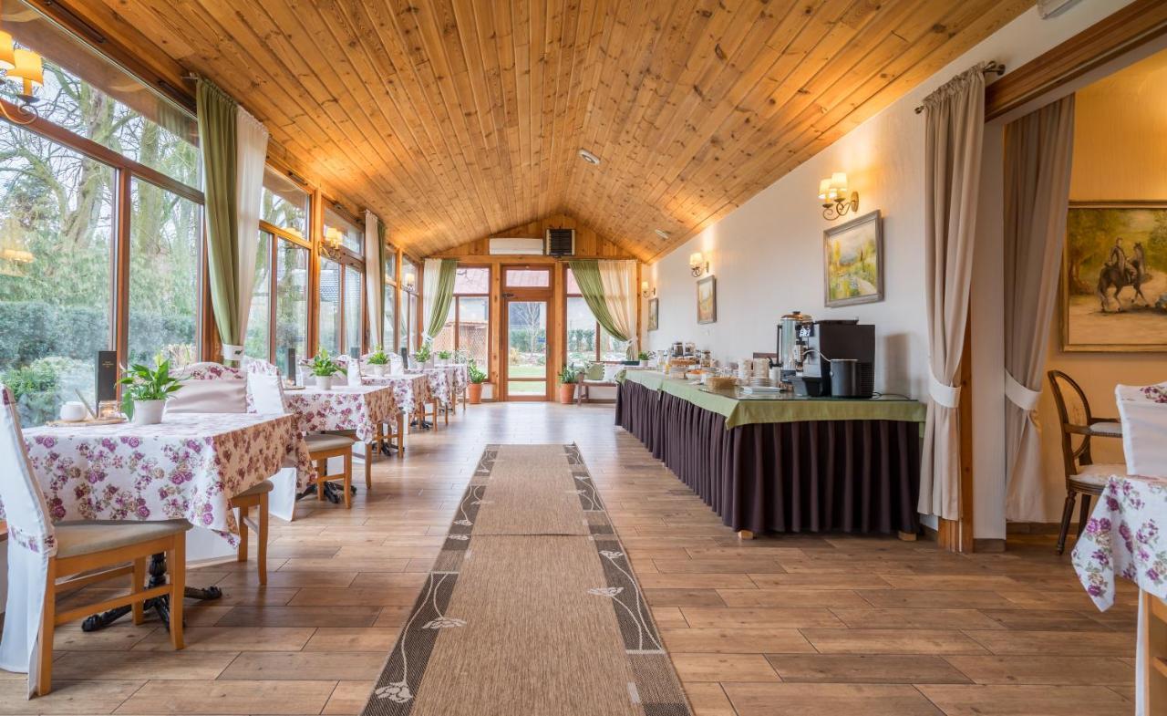 Pensjonat Dworek Polski Chojno  Extérieur photo