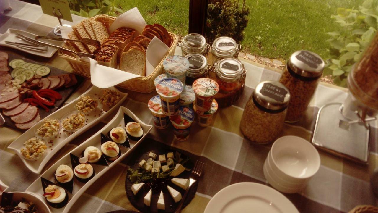 Pensjonat Dworek Polski Chojno  Extérieur photo